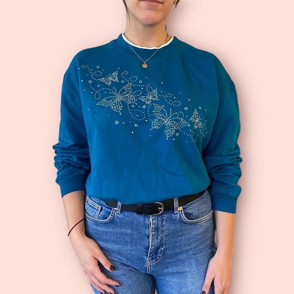 American Vintage Tops - vintage rhinestone butterfly sweatshirt